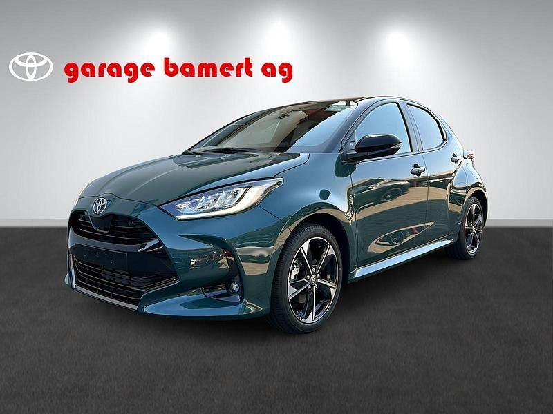 Mehrfarbig Neu 2026 Toyota Yaris Hybrid Premium Limousine | CHF 34’890 (Teuer) - Bild 1/4