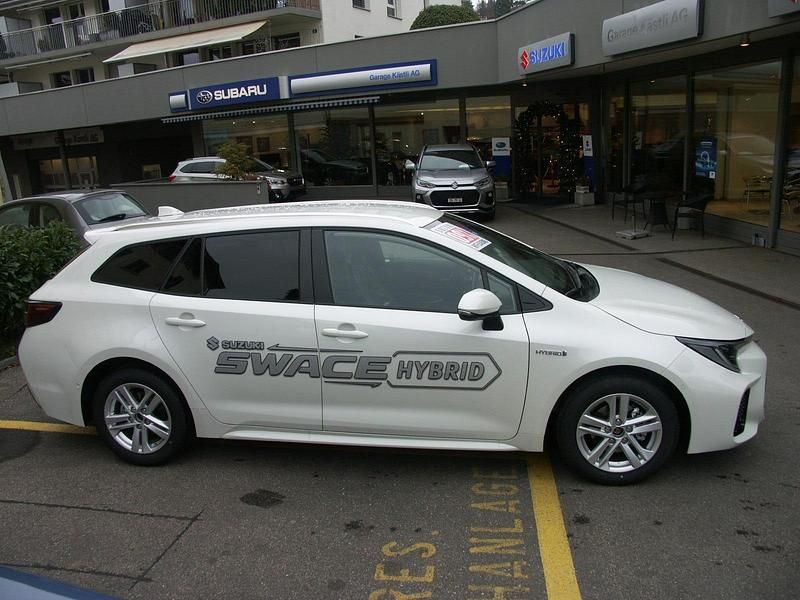 Gebraucht Suzuki Swace 98 PS (72 kW) 2020 Andere, metallic Kombi