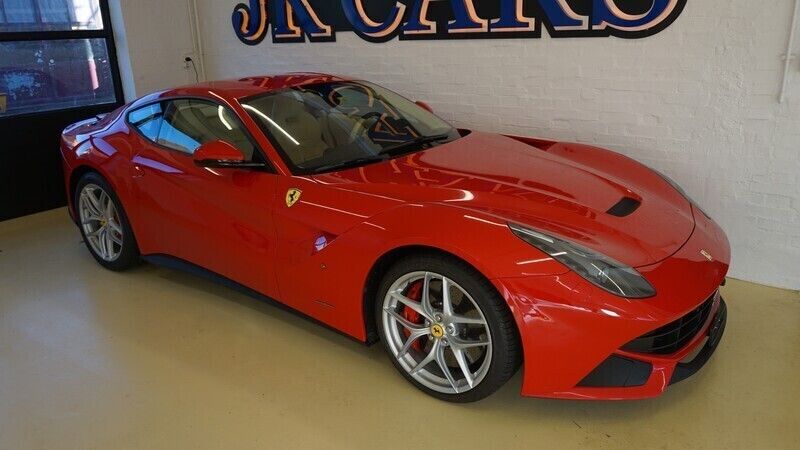 Gebraucht Ferrari F12 736 PS (541 kW) 2016 Coupé