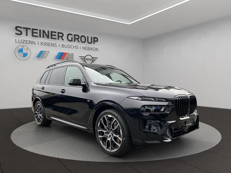 Neu BMW X7 M Sport 340 PS (250 kW) 2025 Grau SUV