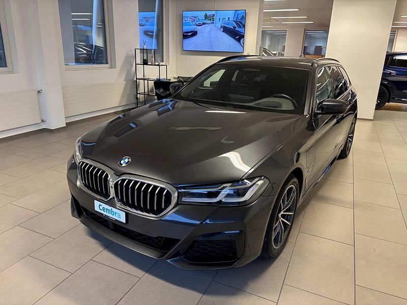 Gebraucht 2021 BMW 530e M Sport Kombi | CHF 27’900 (Fairer Preis) - Bild 1/4