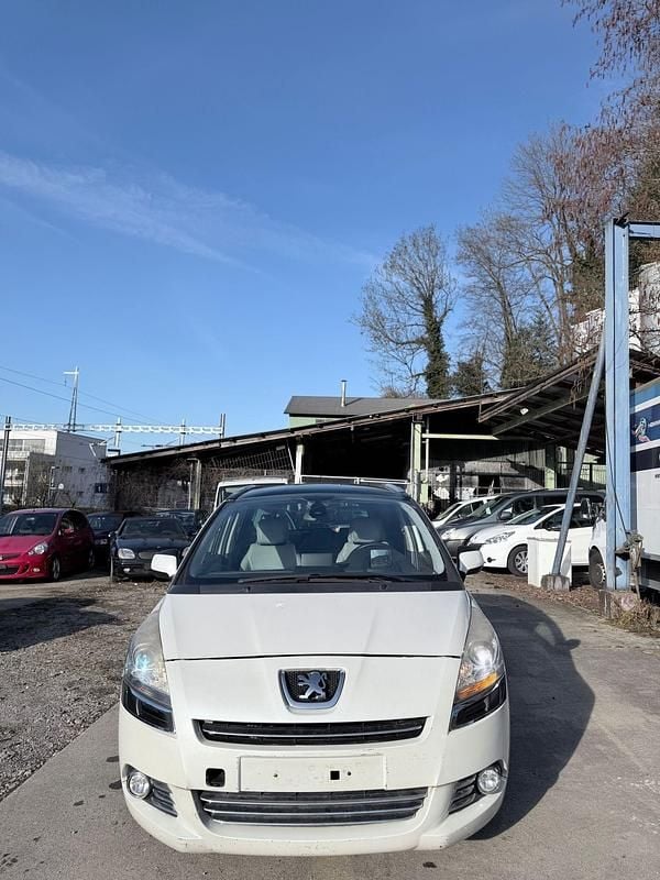 Gebraucht Peugeot 5008 Sport 156 PS (114 kW) 2011 Van / Kleinbus