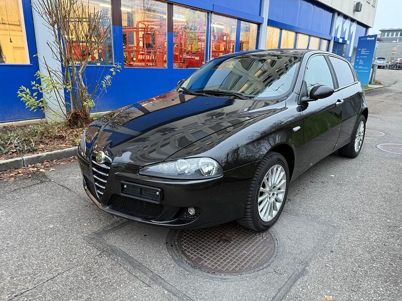Gebraucht 2007 Alfa Romeo 147 Distinctive Kleinwagen | CHF 2’600 - Bild 1/4