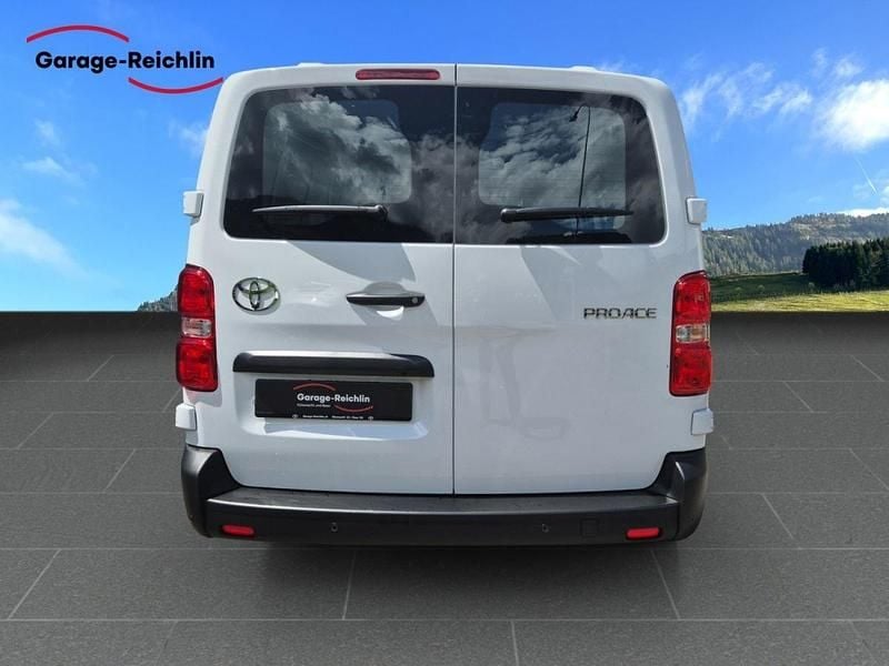 Gebraucht Toyota Proace Advance 144 PS (105 kW) 2024 Van / Kleinbus