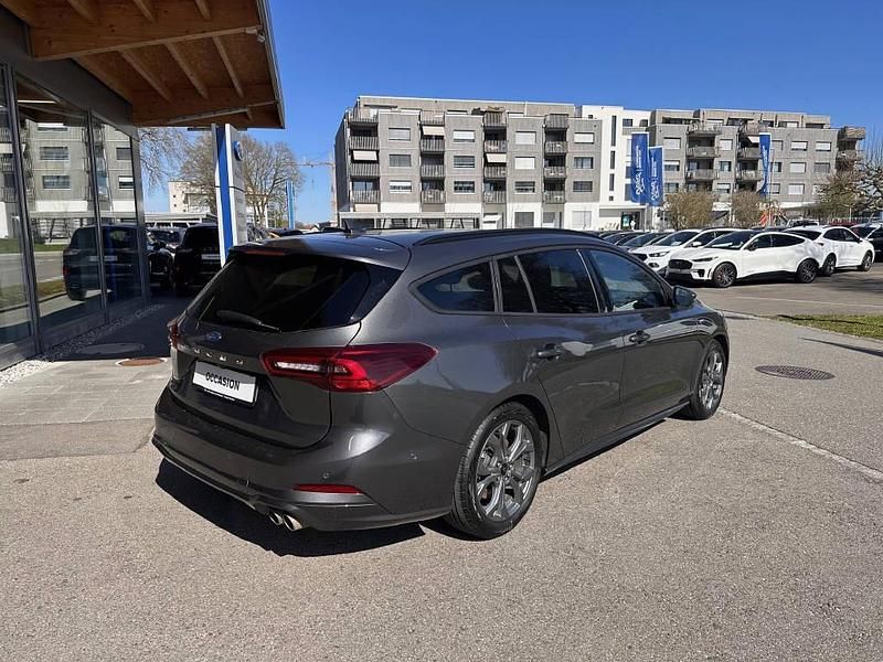 Gebraucht Ford Focus ST-Line 155 PS (114 kW) 2024 Grau Kombi