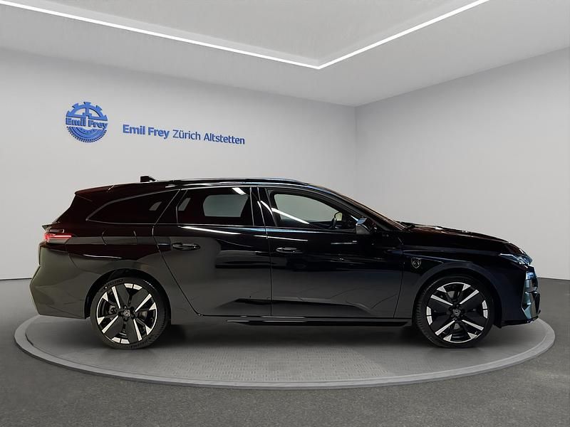 Neu Peugeot 308 SW GT 196 PS (144 kW) 2025 Schwarz Kombi