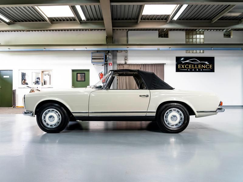 Gebraucht Mercedes 250 150 PS (110 kW) 1967 Cabrio