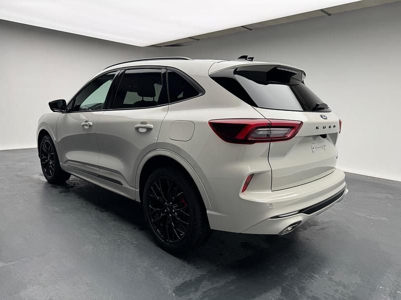 Neu Ford Kuga 182 PS (133 kW) 2026 Beige SUV