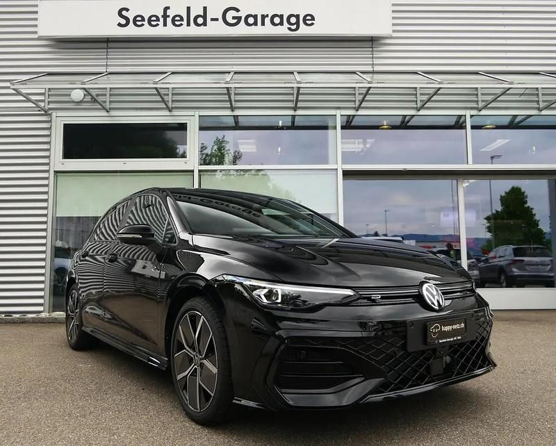 Schwarz Gebraucht 2025 VW Golf VIII R-line | CHF 43’450 - Bild 1/4