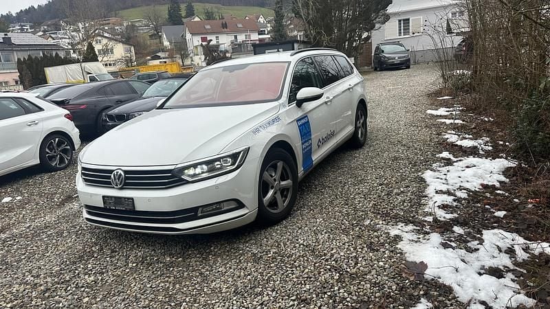 Gebraucht VW Passat Comfortline 150 PS (110 kW) 2017 Kombi