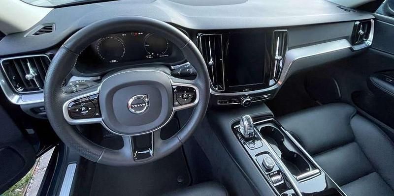 Gebraucht Volvo V60 Inscription 391 PS (287 kW) 2019 Kombi