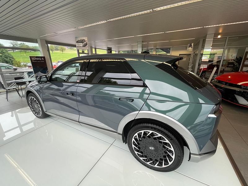 Neu Hyundai Ioniq 239 kW (325 PS) 2025 Grün Kleinwagen