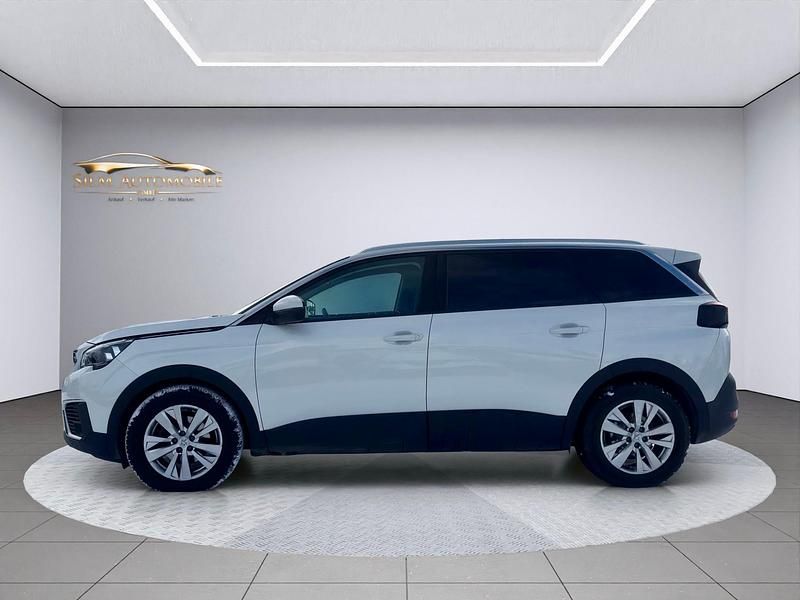 Gebraucht Peugeot 5008 Allure 130 PS (95 kW) 2019 SUV