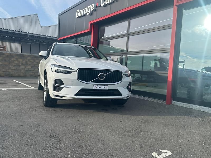 Gebraucht Volvo XC60 Momentum 250 PS (183 kW) 2021 SUV