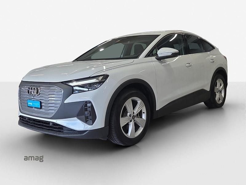 Gletscherweiss metallic Gebraucht 2022 Audi Q4 e-tron Basis SUV | CHF 25’900 (Superpreis) - Bild 1/4