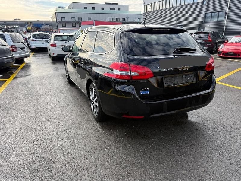 Gebraucht Peugeot 308 SW 130 PS (95 kW) 2018 Kombi