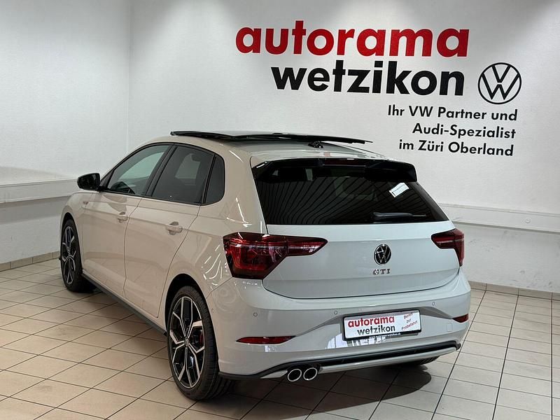Neu VW Polo GTI 207 PS (152 kW) 2026 Grau Limousine