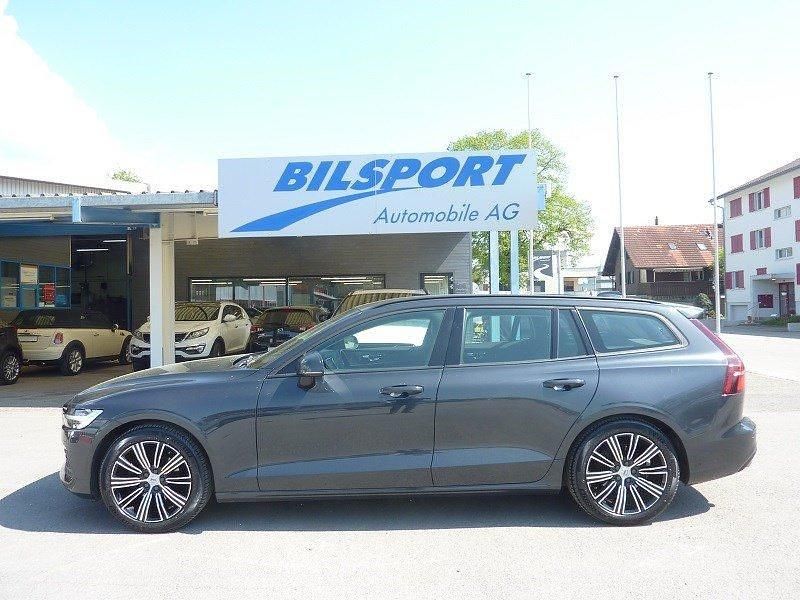 Gebraucht 2019 Volvo V60 Momentum Kombi | CHF 24’800 (Fairer Preis) - Bild 1/4