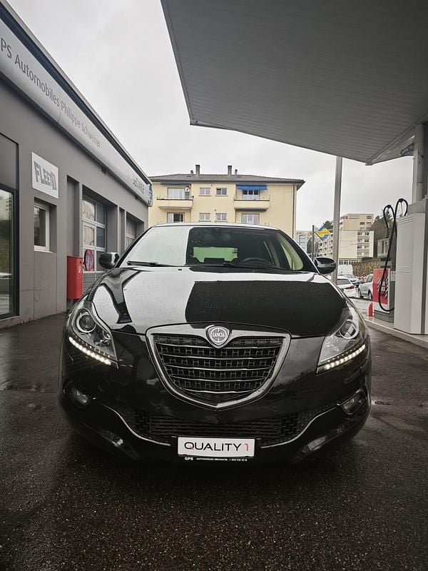 Gebraucht Lancia Delta 190 PS (139 kW) 2014 Kleinwagen