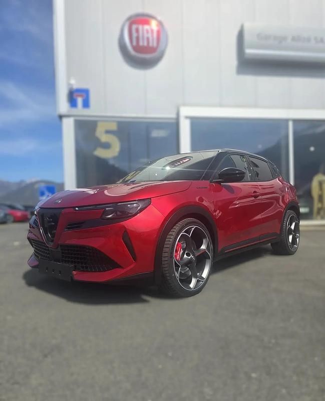 Neu Alfa Romeo Junior Veloce 206 kW (281 PS) 2025 Rot SUV