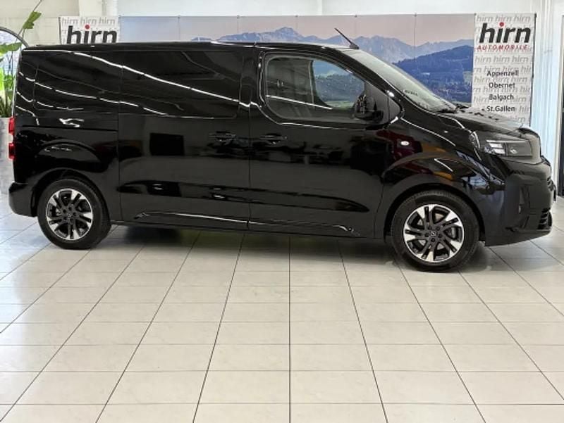 Neu Opel Zafira 177 PS (130 kW) 2026 Schwarz