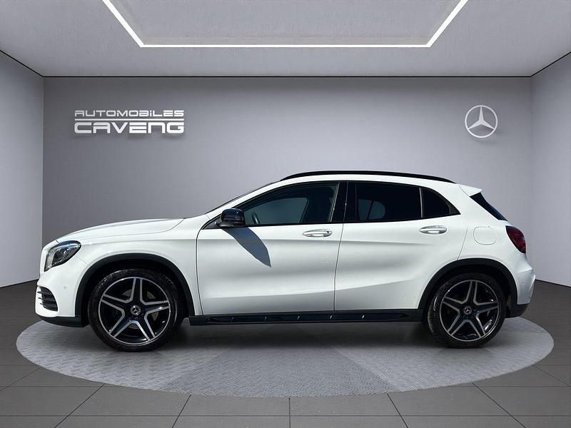 Gebraucht Mercedes GLA250 AMG line 211 PS (155 kW) 2020 SUV