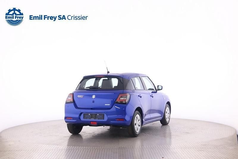 Neu Suzuki Swift 82 PS (60 kW) 2025 Blau Limousine