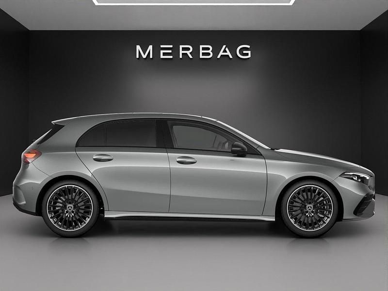Neu Mercedes A250 224 PS (164 kW) 2025 Grau Limousine