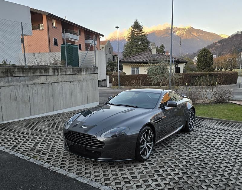 Gebraucht Aston Martin V8 Vantage 426 PS (313 kW) 2017 Coupé