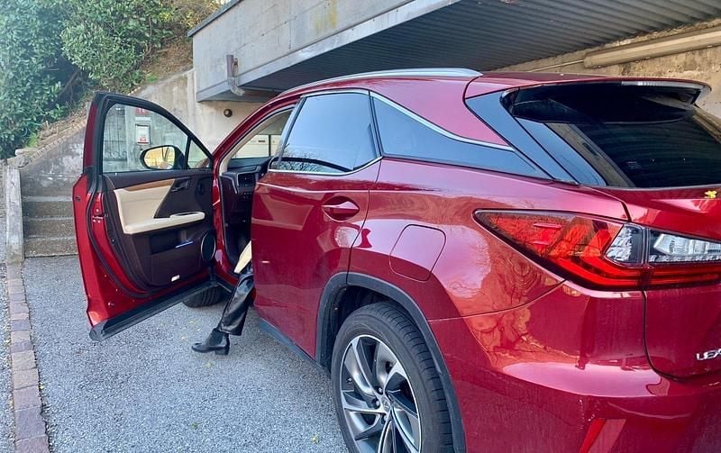 Gebraucht Lexus RX450h Impression Line 313 PS (230 kW) 2016 SUV