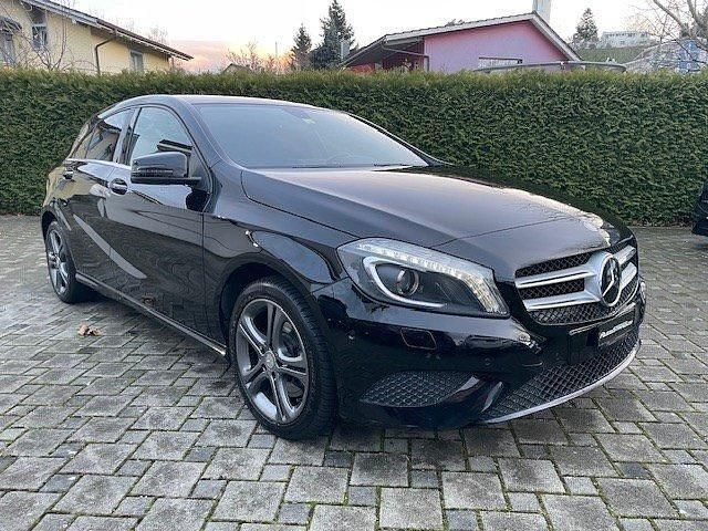 Gebraucht Mercedes A250 Urban 211 PS (155 kW) 2014 Limousine