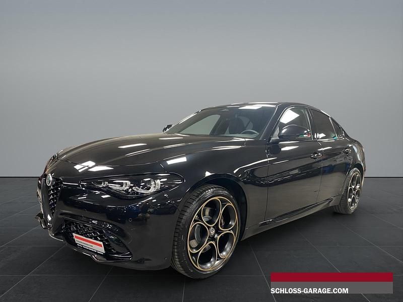 Schwarz Neu 2025 Alfa Romeo Giulia Limousine | CHF 69’890 - Bild 1/4