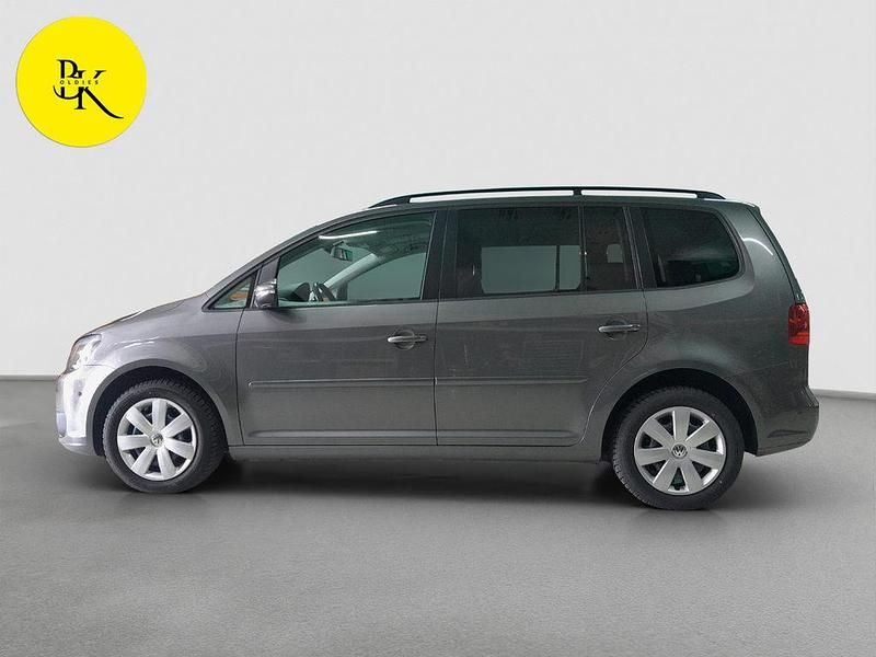 Gebraucht VW Touran Comfortline 140 PS (102 kW) 2015 Van / Kleinbus
