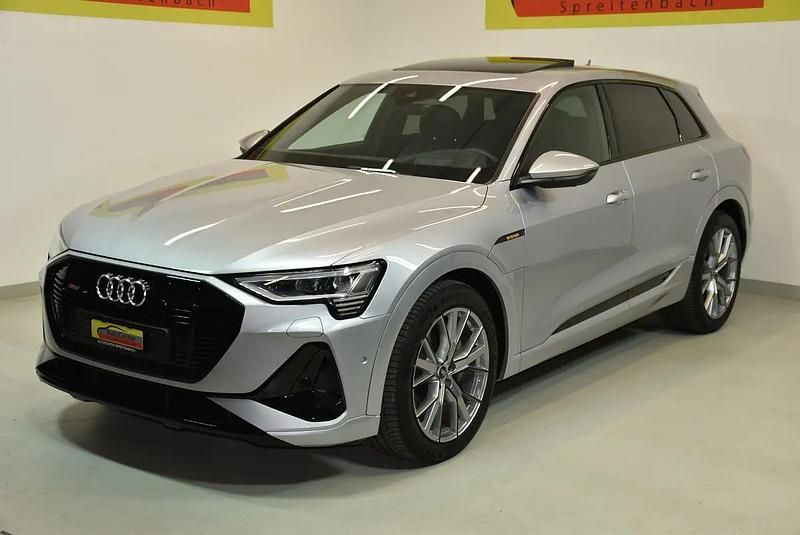 Gebraucht Audi e-tron S-Line 230 kW (313 PS) 2026 Silber SUV