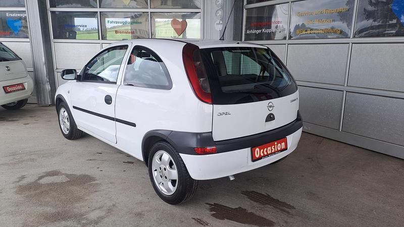Gebraucht Opel Corsa Club 75 PS (55 kW) 2001 Kleinwagen