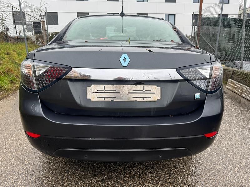 Gebraucht Renault Fluence Expression 69 kW (95 PS) 2012 Limousine