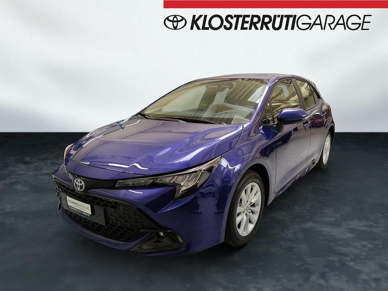 Blau Gebraucht 2025 Toyota Corolla Comfort Limousine | CHF 31’444 (Teuer) - Bild 1/4