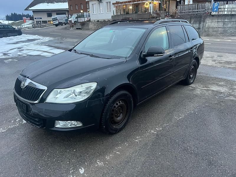 Gebraucht Skoda Octavia LAURIN & KLEMENT 160 PS (117 kW) 2010 Kombi