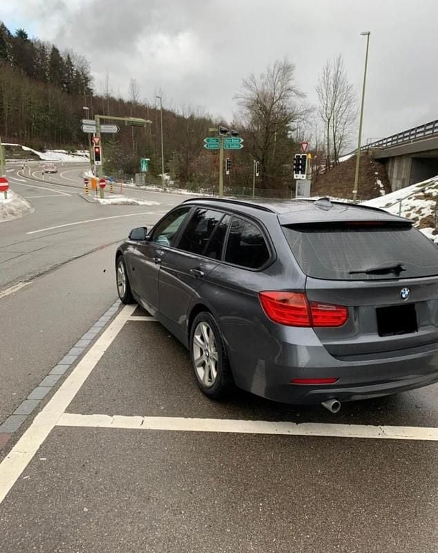 Gebraucht BMW 320 184 PS (135 kW) 2013 Kombi