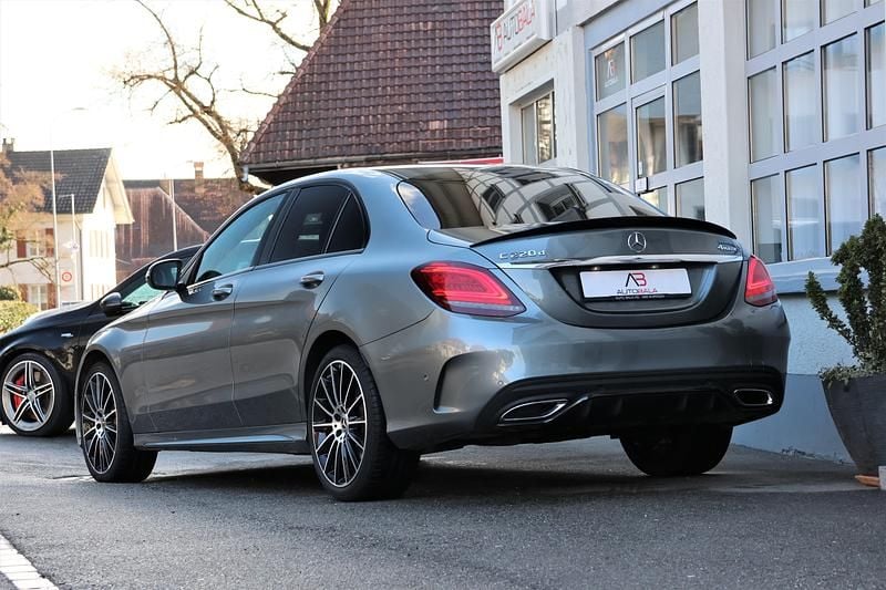 Gebraucht Mercedes C220 AMG line 194 PS (142 kW) 2019 Limousine