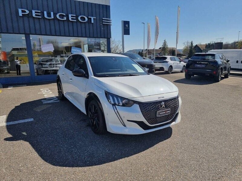 Weiss Gebraucht 2021 Peugeot 208 GT-line Kleinwagen | CHF 17’990 (Fairer Preis) - Bild 1/4