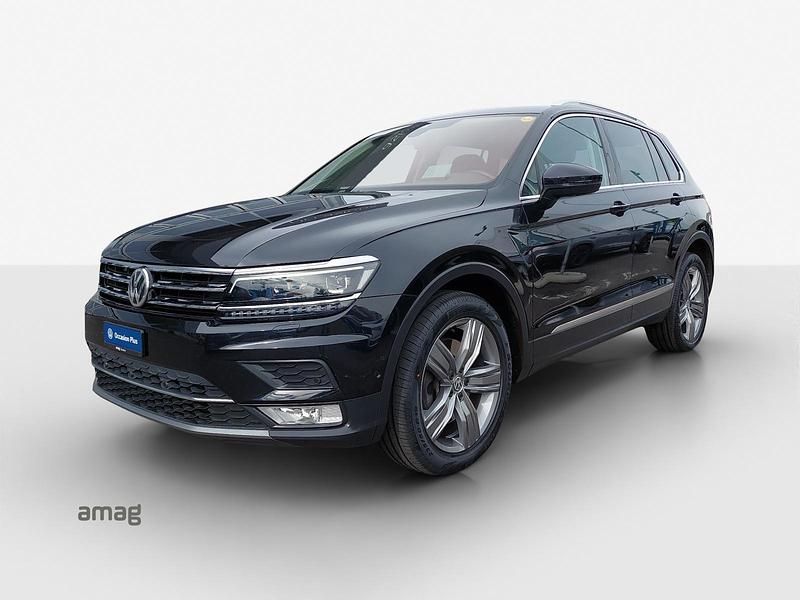 Deep black nacré Gebraucht 2017 VW Tiguan Highline SUV | CHF 27’390 (Etwas zu teuer) - Bild 1/4