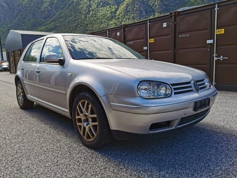 Gebraucht 2002 VW Golf IV Highline Limousine | CHF 2’500 - Bild 1/4