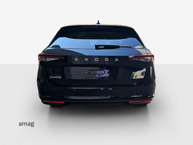 Gebraucht Skoda Superb Selection 193 PS (141 kW) 2024 Ebony schwarz, metallic Kombi