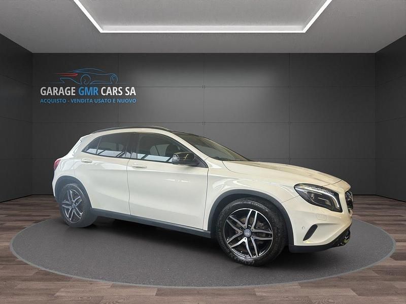 Gebraucht Mercedes GLA200 Urban 136 PS (100 kW) 2016 SUV