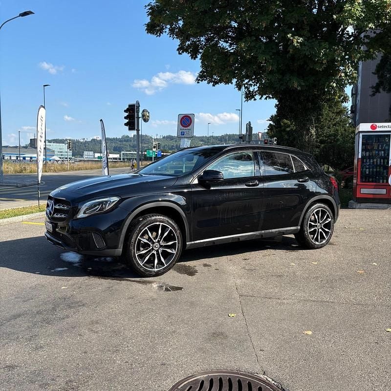 Gebraucht Mercedes GLA200 Night 156 PS (114 kW) 2019 SUV