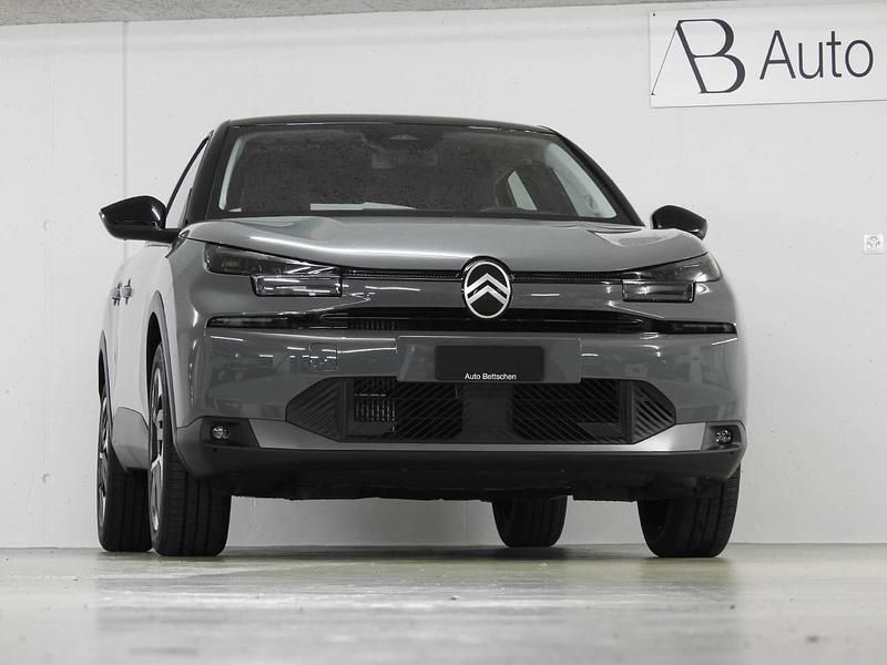 Neu Citroën C4 145 PS (106 kW) 2025 Grün Limousine