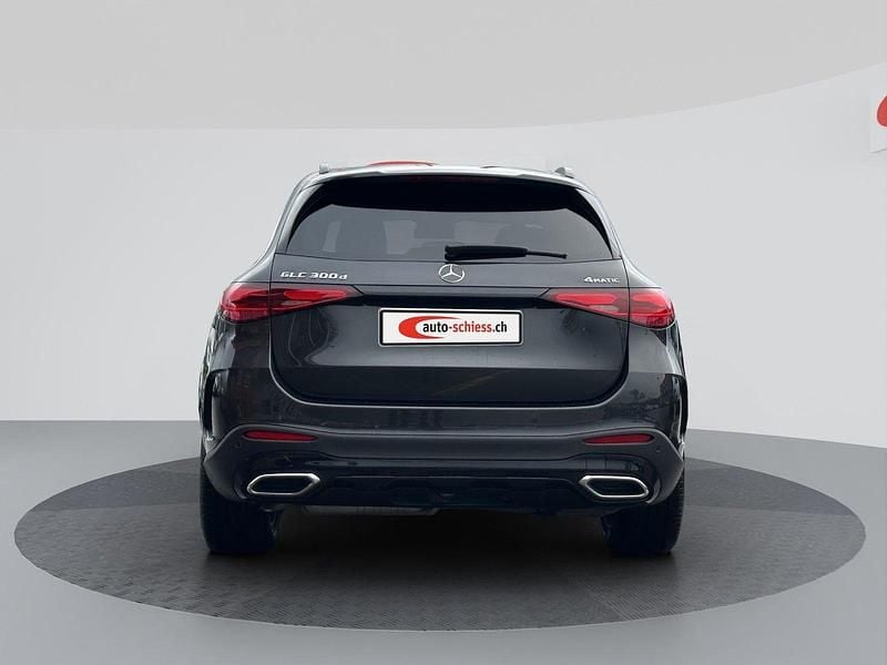 Gebraucht Mercedes GLC300e AMG 269 PS (197 kW) 2024 SUV