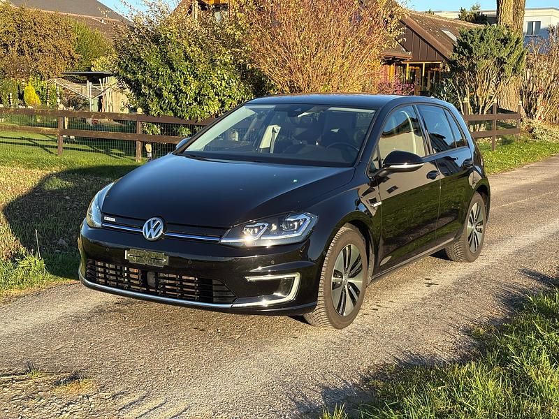 Gebraucht 2018 VW e-Golf Kleinwagen | CHF 11’499 (Fairer Preis) - Bild 1/4