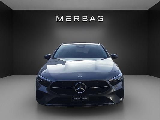 Neu Mercedes A220 190 PS (139 kW) 2025 Grau Limousine